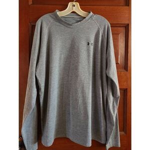 Under Armour Large Grey Long Sleeve Shirt